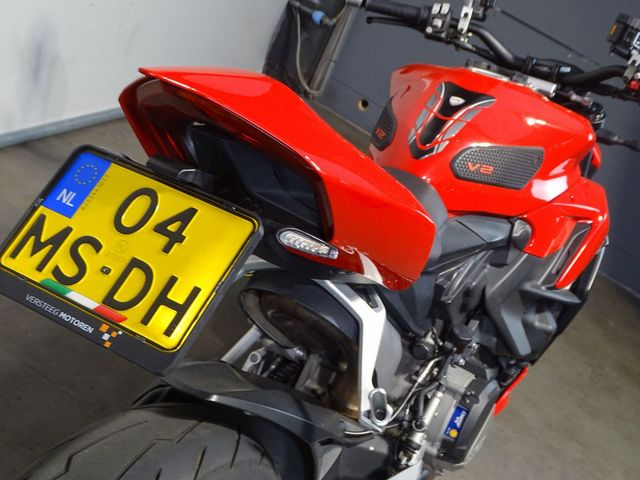 ducati - streetfighter-v2