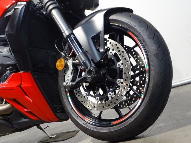 ducati - streetfighter-v2