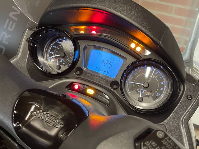 piaggio - mp3-300-hpe-sport