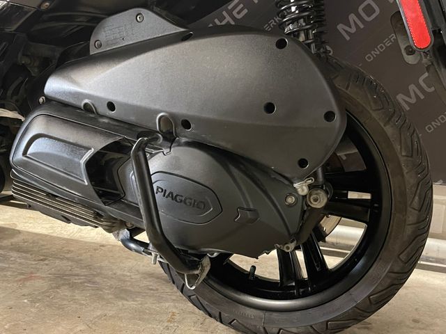piaggio - mp3-300-hpe-sport