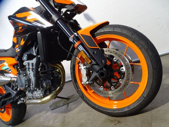 ktm - 890-duke-gp