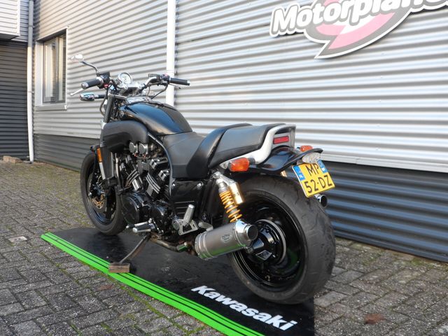yamaha - vmx-1200-black-max