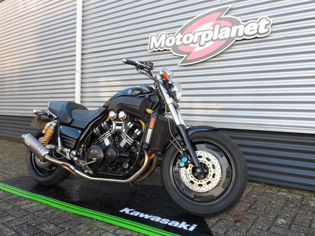 yamaha - vmx-1200-black-max