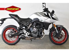 SUZUKI GSX-8S