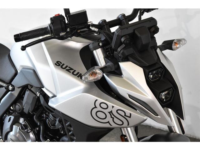 suzuki - gsx-8s