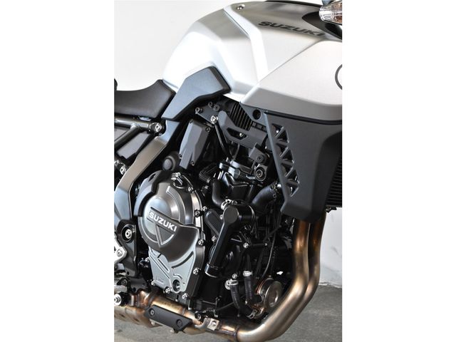 suzuki - gsx-8s