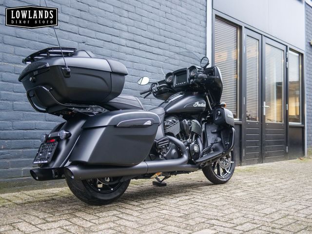 indian - roadmaster-dark-horse