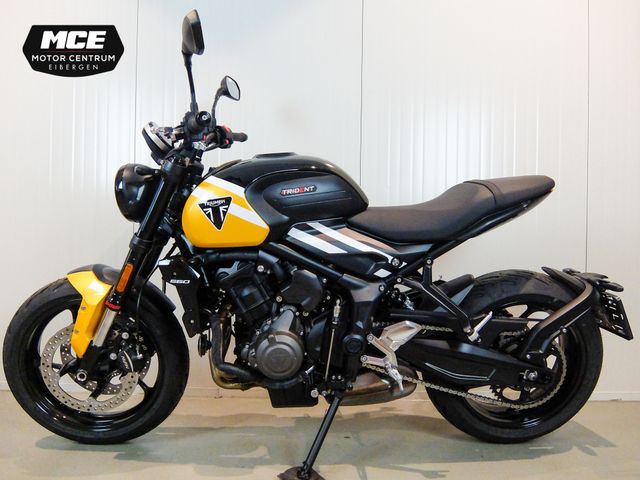 triumph - trident-660