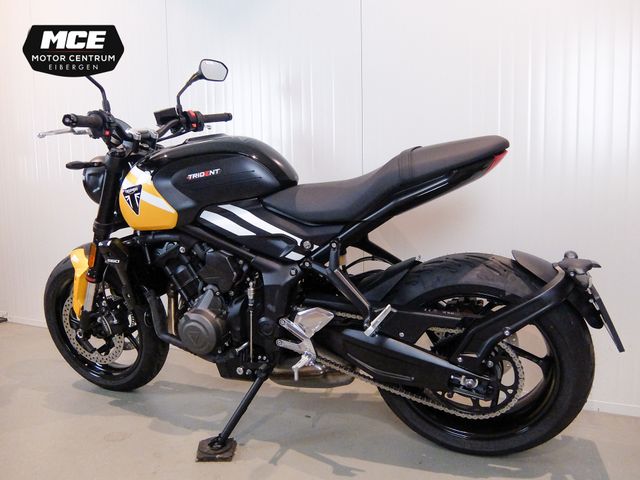triumph - trident-660
