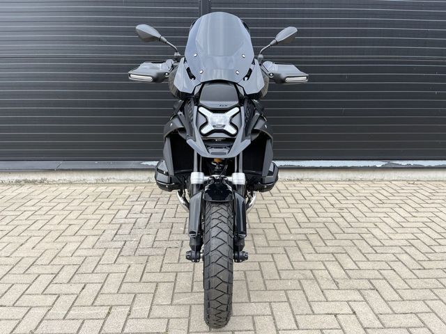 bmw - r-1300-gs