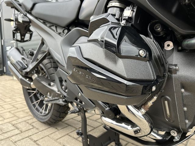 bmw - r-1300-gs