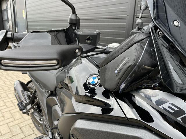 bmw - r-1300-gs