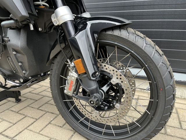 bmw - r-1300-gs