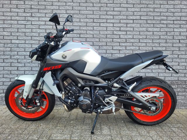 yamaha - mt-09