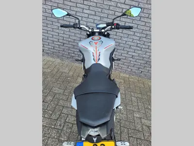 YAMAHA MT 09 – foto 4