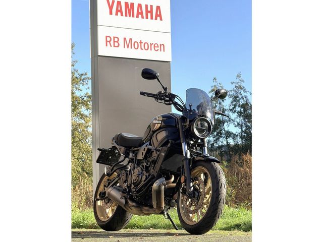 yamaha - xsr-700