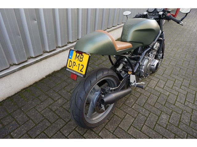 honda - cb-1