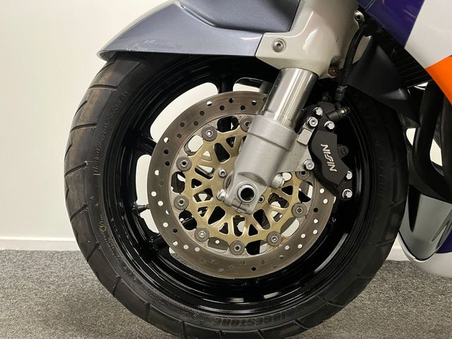 honda - cbr-900-rr-fireblade