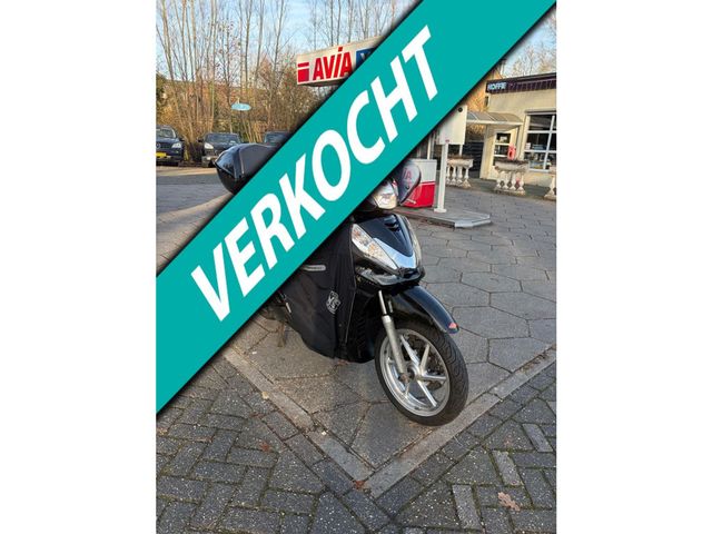 honda - sh-300i---abs