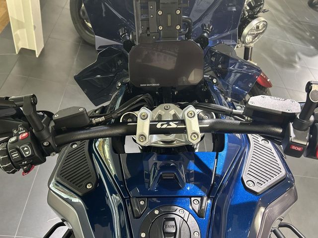 bmw - r-1300-gs-adventure
