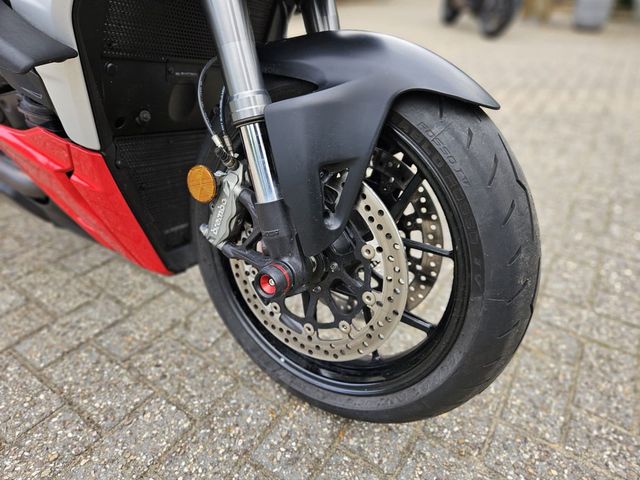 ducati - streetfighter-v2