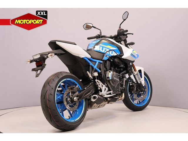 suzuki - gsx-8s