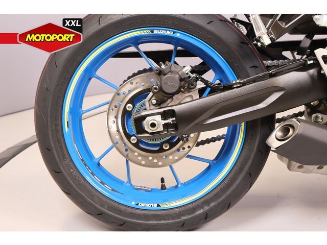suzuki - gsx-8s