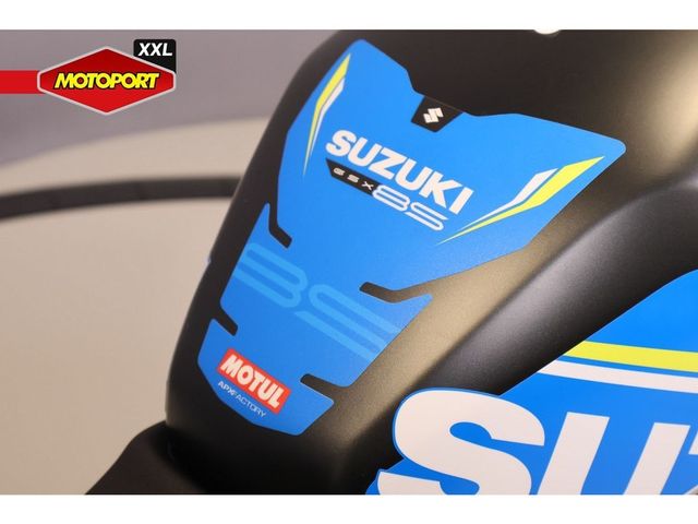 suzuki - gsx-8s