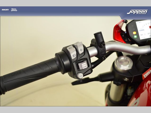 ducati - monster-821