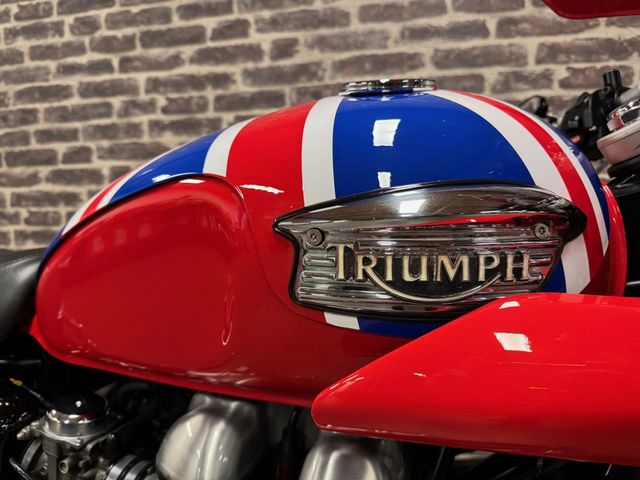 triumph - thruxton
