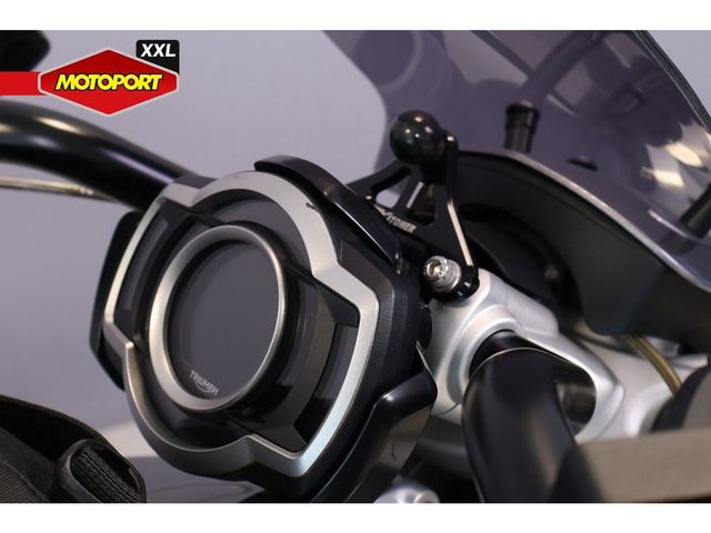 triumph - rocket-3-gt