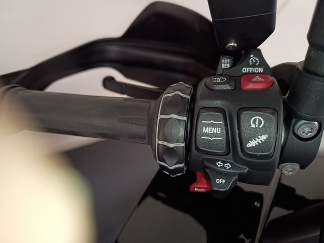 bmw - f-900-xr
