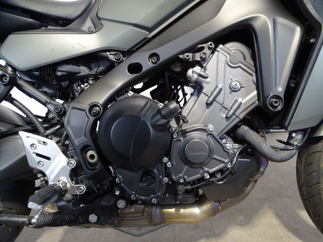 yamaha - tracer-9