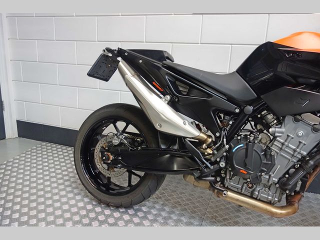 ktm - 890-duke