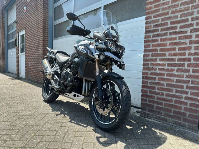 triumph - tiger-explorer