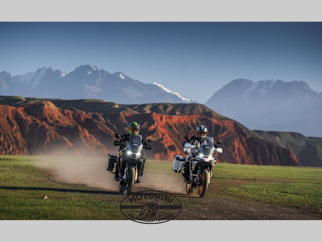 cfmoto - 700-mt-adventure