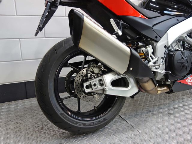aprilia - tuono--v4-1100-factory