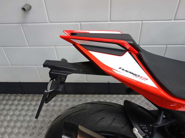 aprilia - tuono--v4-1100-factory