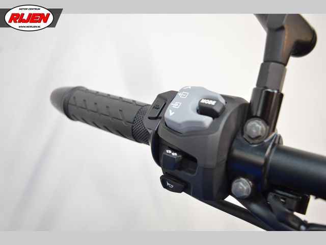 suzuki - gsx-s-1000-street-x-treme