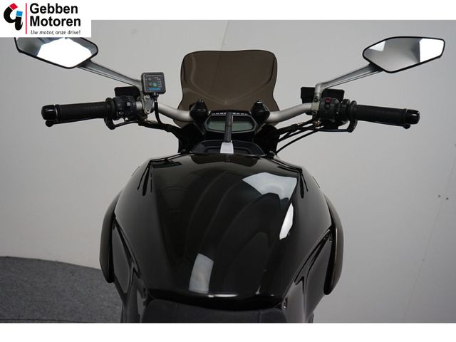 ducati - diavel