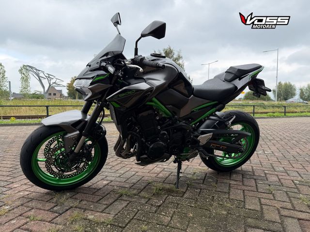 kawasaki - z900