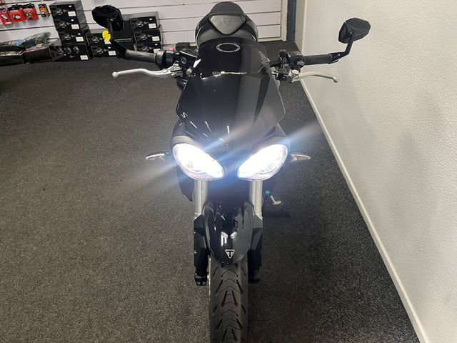 triumph - street-triple-s