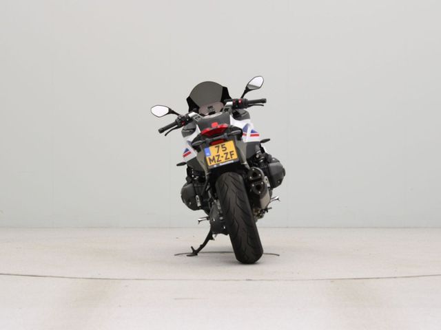 bmw - r-1300-rs