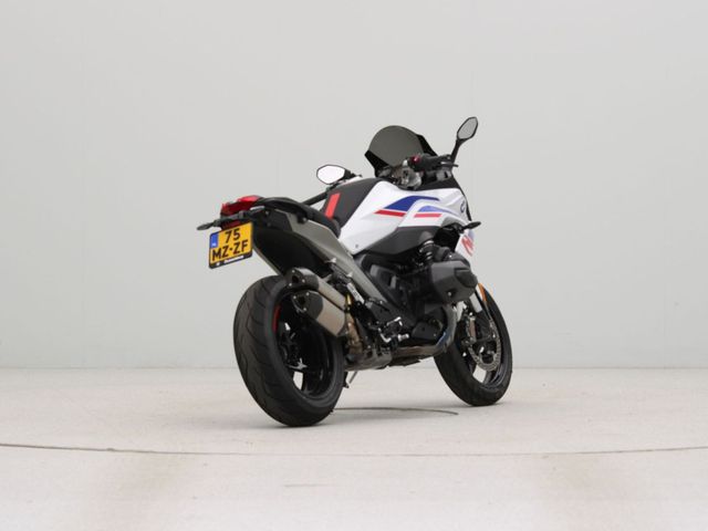 bmw - r-1300-rs