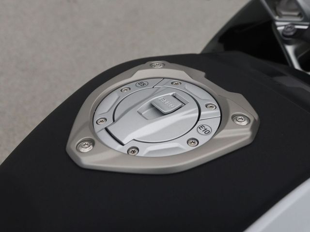 bmw - r-1300-rs