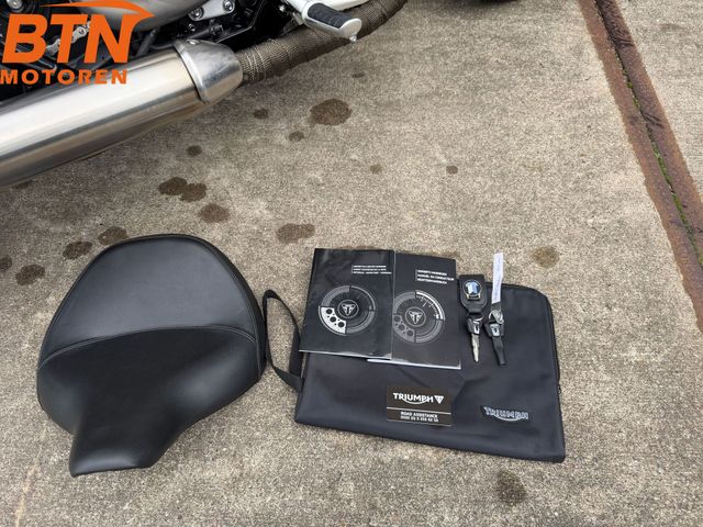 triumph - bonneville