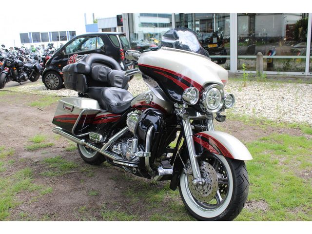 harley-davidson - electra-glide-screamin-eagle-flhtcse