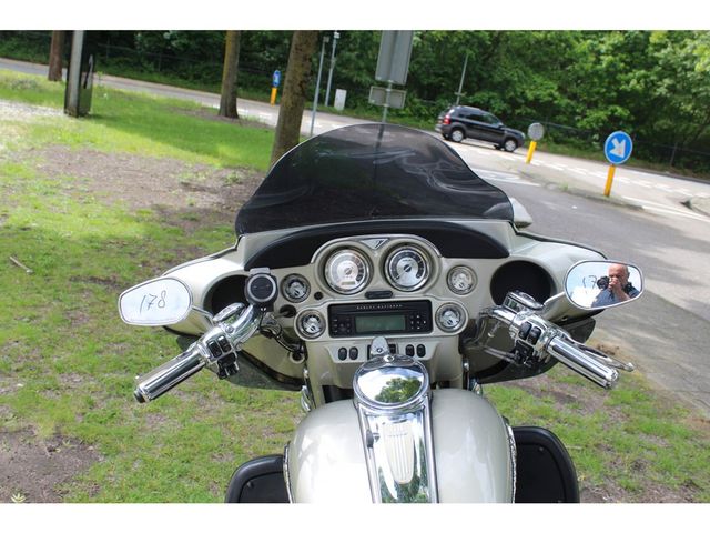 harley-davidson - electra-glide-screamin-eagle-flhtcse