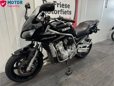 YAMAHA FZS 1000 FAZER – foto 2