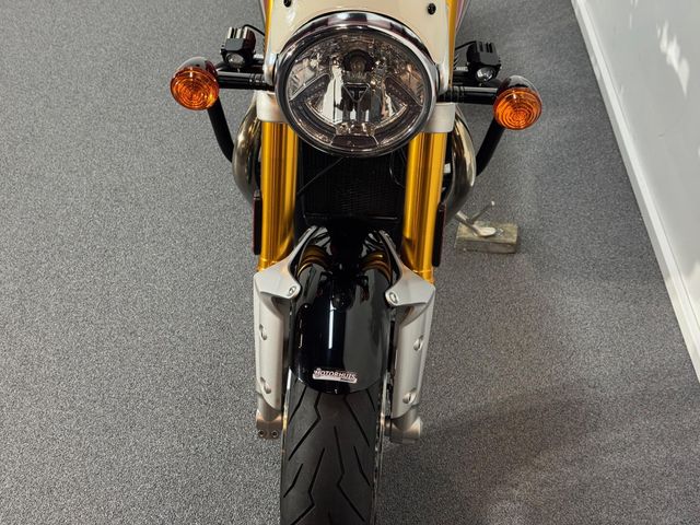 triumph - thruxton-1200-r